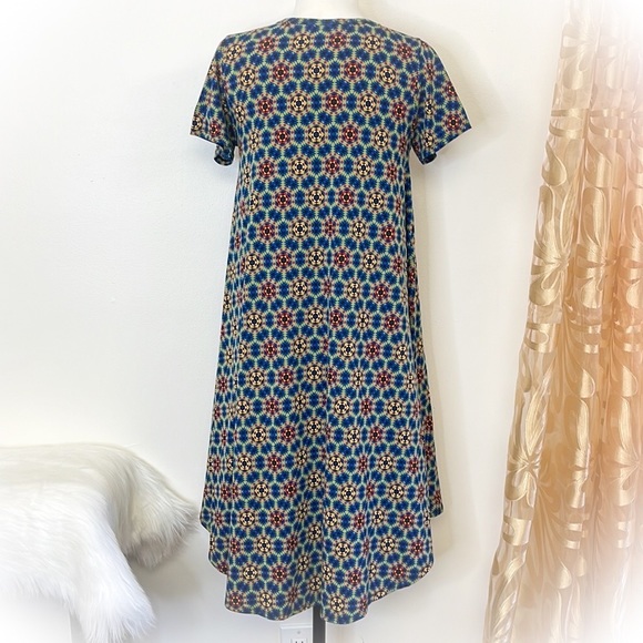 💕Beautiful Lularoe Carly High Low Swing Dress💕 - Picture 4 of 8